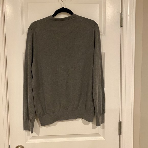 Banana Republic Grey V-Neck Sweater Lg - Picture 4 of 4